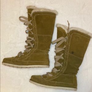 Womans North face US size 7 Snow boots